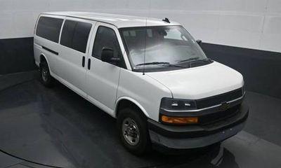 2024 Chevrolet Express LT EXT