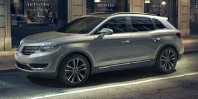 2017 Lincoln MKX — a typically priced live listing
