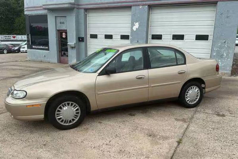 2003 Chevrolet Malibu — a typically priced live listing