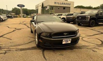 2014 Ford Mustang V6 Convertible