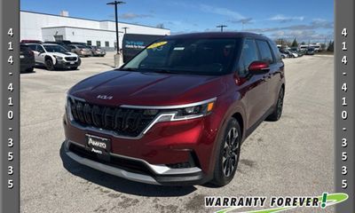 2024 Kia Carnival EX