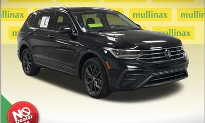 2023 Volkswagen Tiguan SE