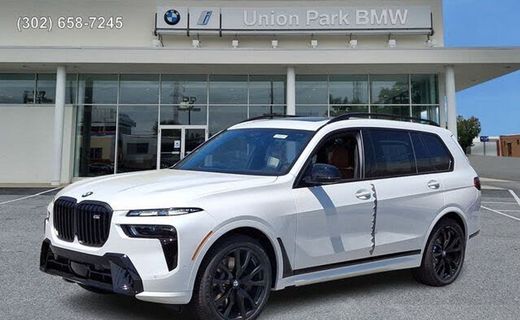 2027 BMW X7 M60I
