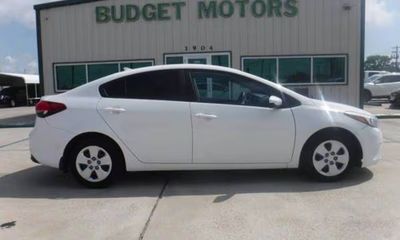2018 Kia Forte LX Base