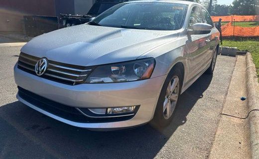 2015 Volkswagen Passat S