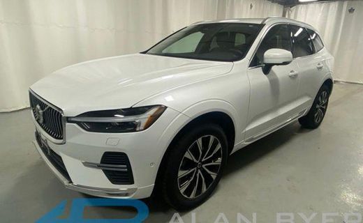 2023 Volvo XC60 Plus Bright