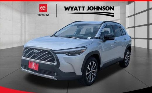 2025 Toyota Corolla Cross XLE