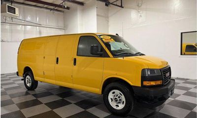 2018 GMC Savana Cargo EXT