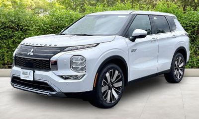2026 Mitsubishi Outlander SE S AWC
