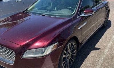 2019 Lincoln Continental Select