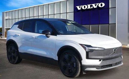 2026 Volvo EX30 CC Ultra