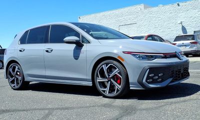 2026 Volkswagen Golf GTI SE