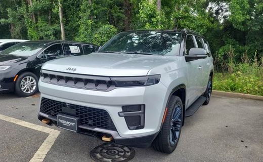 2026 Jeep Grand Wagoneer Base