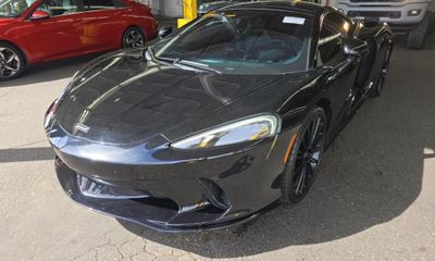 2022 McLaren GT Coupe