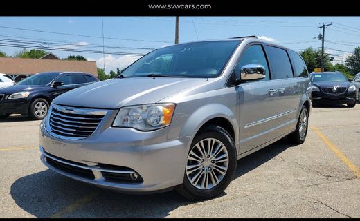 2014 Chrysler Town AND Country