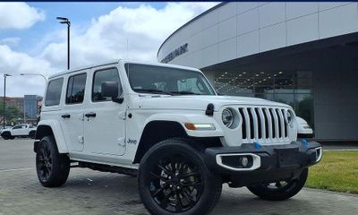 2022 Jeep Wrangler Unlimited Sahara 4XE