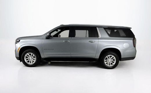 2025 Chevrolet Suburban LT