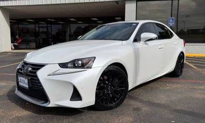 2019 Lexus IS 300
