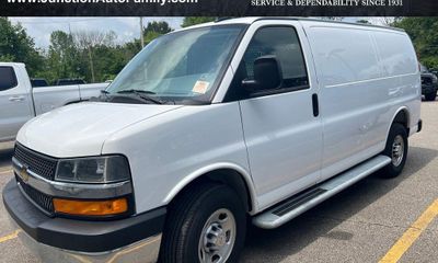 2025 Chevrolet Express 2500