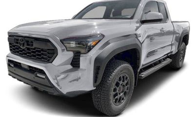 2026 Toyota Tacoma SR5 Xtracab