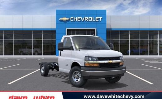 2026 Chevrolet Express 3500 Cutaway 139