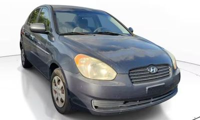 2010 Hyundai Accent GLS