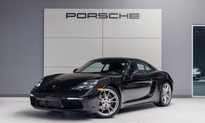 2024 Porsche 718 Cayman Style Edition