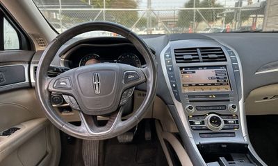 2017 Lincoln MKZ Select