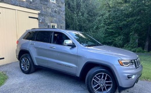 2019 Jeep Grand Cherokee Laredo