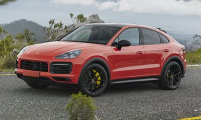 2022 Porsche Cayenne GTS Coupe