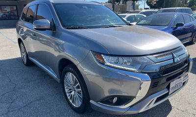 2022 Mitsubishi Outlander SEL LE GT
