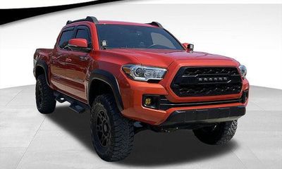 2018 Toyota Tacoma SR5 TRD OFF