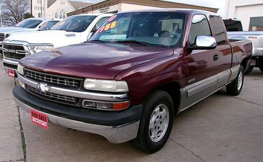 2000 Chevrolet Silverado LS
