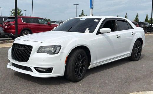 2023 Chrysler 300 Touring L