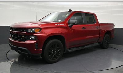 2021 Chevrolet Silverado Custom