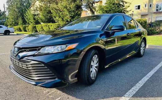 2018 Toyota Camry LE