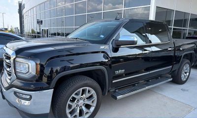 2018 GMC Sierra SLT