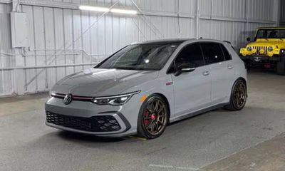 2024 Volkswagen Golf GTI 380 SE