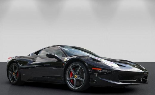 2011 Ferrari 458 Italia Coupe