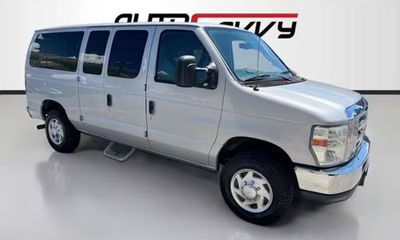2014 Ford E-350 XLT