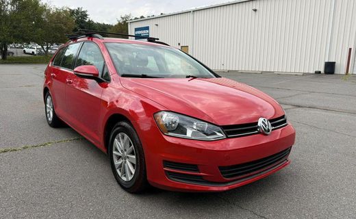 2017 Volkswagen Golf Sportwagen