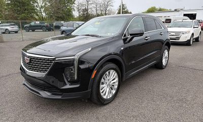 2024 Cadillac XT4 Luxury