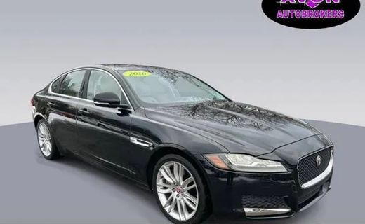 2016 Jaguar XF Prestige
