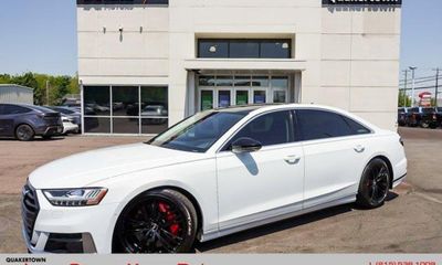 2020 Audi S8 Quattro