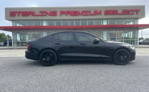 2024 Volvo S60 Plus Black Edition