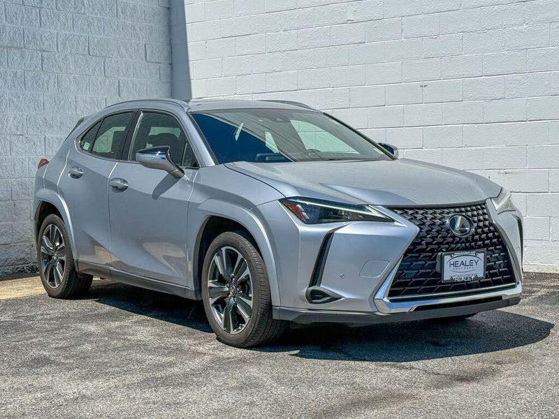 2023 Lexus UX — a typically priced live listing