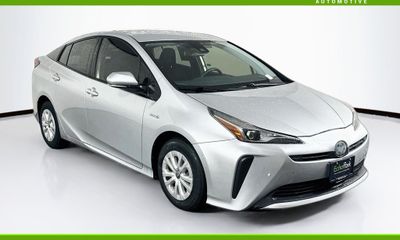 2020 Toyota Prius LE