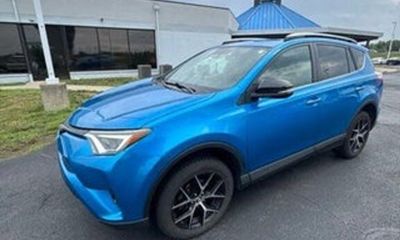 2017 Toyota RAV4 SE