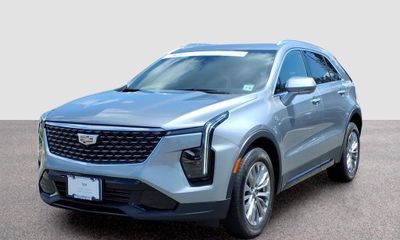 2025 Cadillac XT4 Premium Luxury