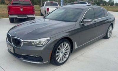 2016 BMW 740I